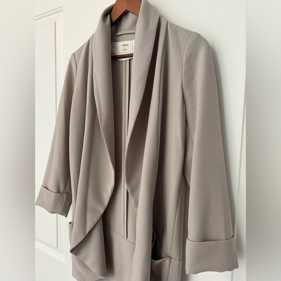 Aritzia Chevalier Blazer (light grey) - Picture 5 of 6